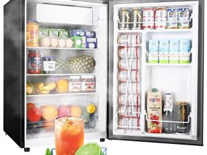 Upstreman 4.5 Cu.Ft Compact Fridge with Freezer